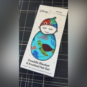 Little Sleepies Swaddle Blanket & Knotted Hat Set - finding Nemo
